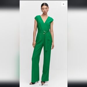 V-neck jumpsuit with belt